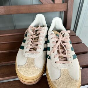 Adidas Cream and Green Casual Sneakers